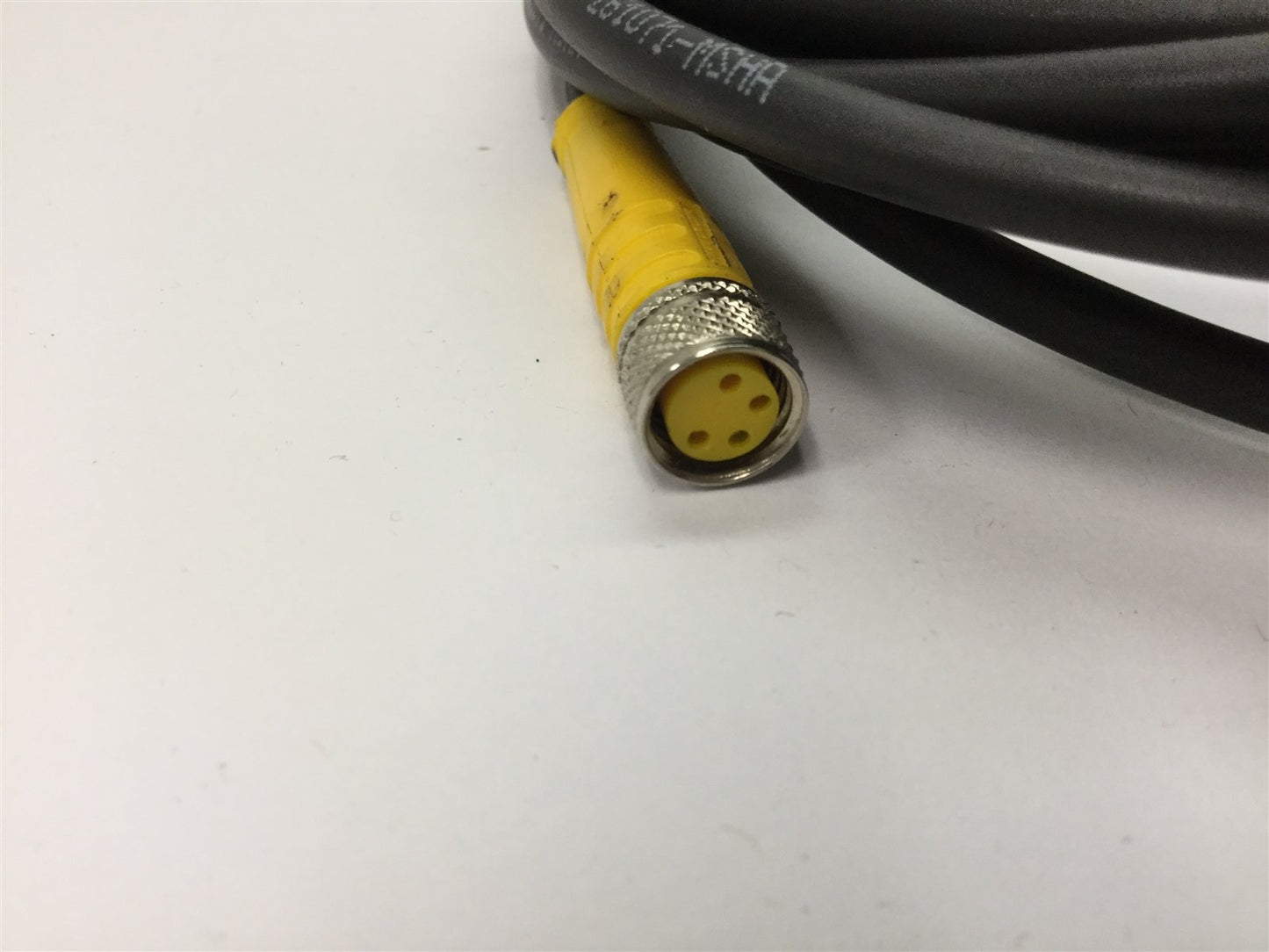 Used Sunx EQ-24-PN-J Photoelectric Sensor, Sensing Range: 30-200mm, Output: PNP