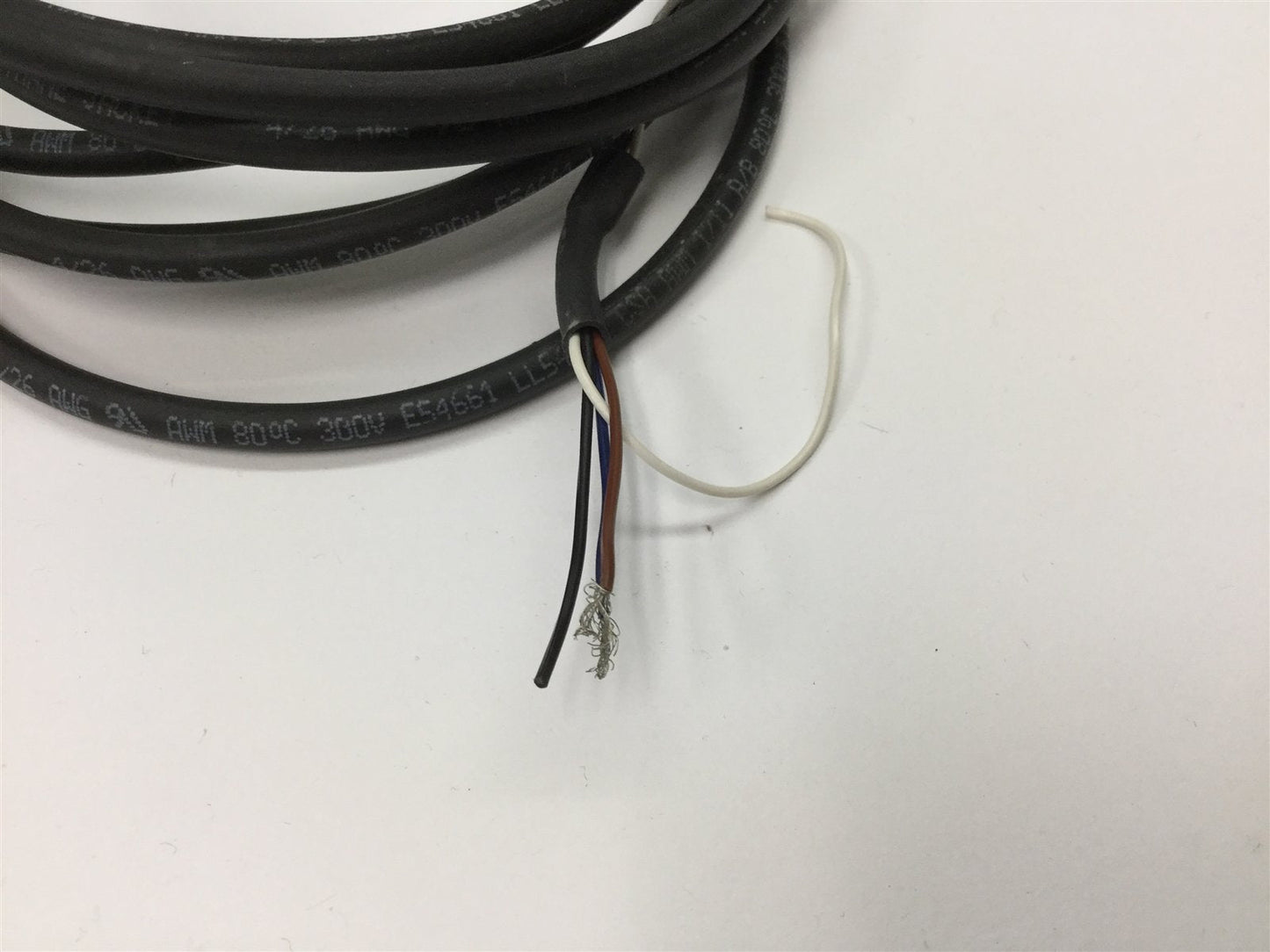Used Sunx EQ-24-PN-J Photoelectric Sensor, Sensing Range: 30-200mm, Output: PNP