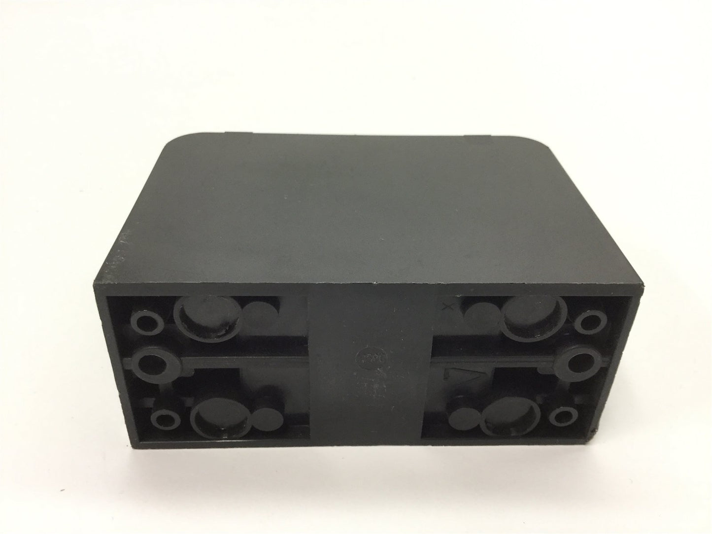Used Cooper Bussmann 350BBA1 Distribution Block, 1-Pole, 9-Outputs/Pole, 600V 310A