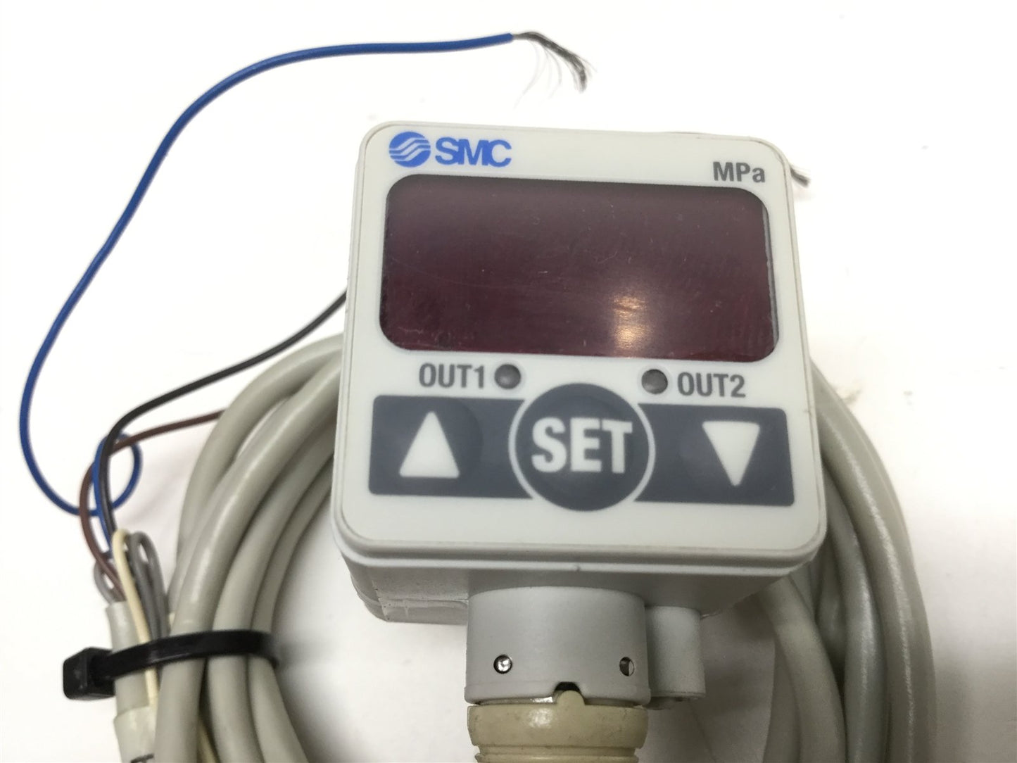 Used SMC ISE40-01-22L Digital Pressure Switch Assembly Sensor, 12-24VDC, 80mA, NPN