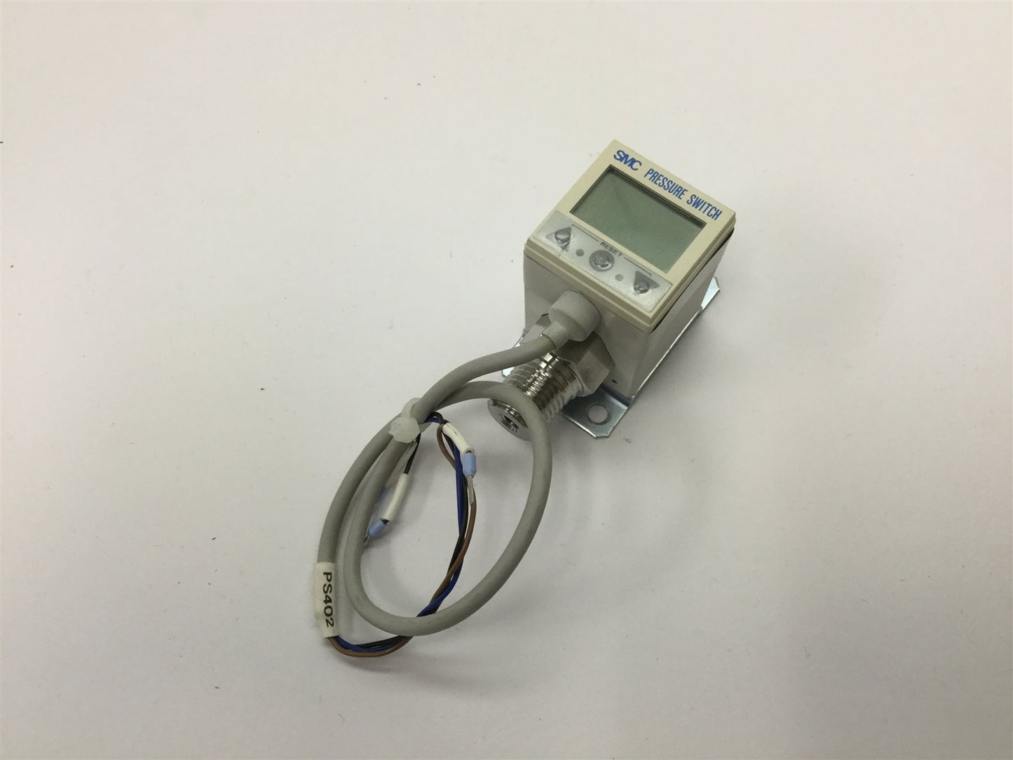 Used SMC ISE5B-02-67L Pressure Switch, Pressure Rating: 1.5MPa Max, Output: PNP 80mA
