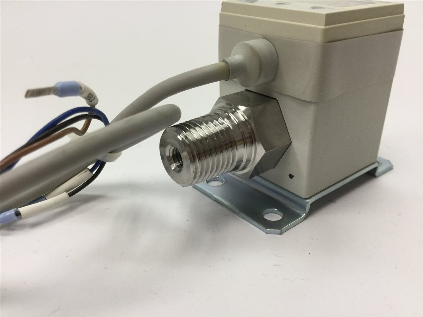 Used SMC ISE5B-02-67L Pressure Switch, Pressure Rating: 1.5MPa Max, Output: PNP 80mA