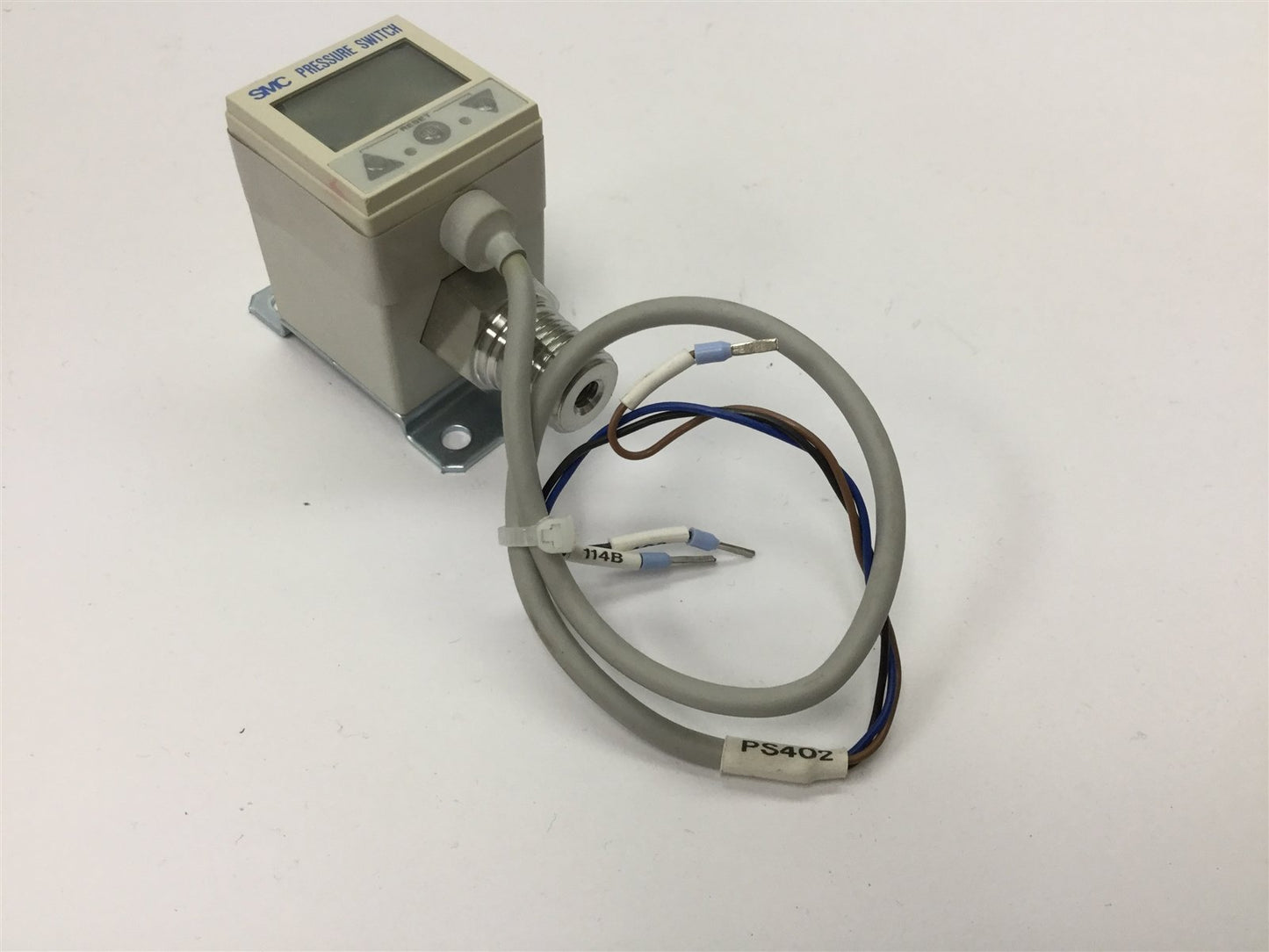 Used SMC ISE5B-02-67L Pressure Switch, Pressure Rating: 1.5MPa Max, Output: PNP 80mA