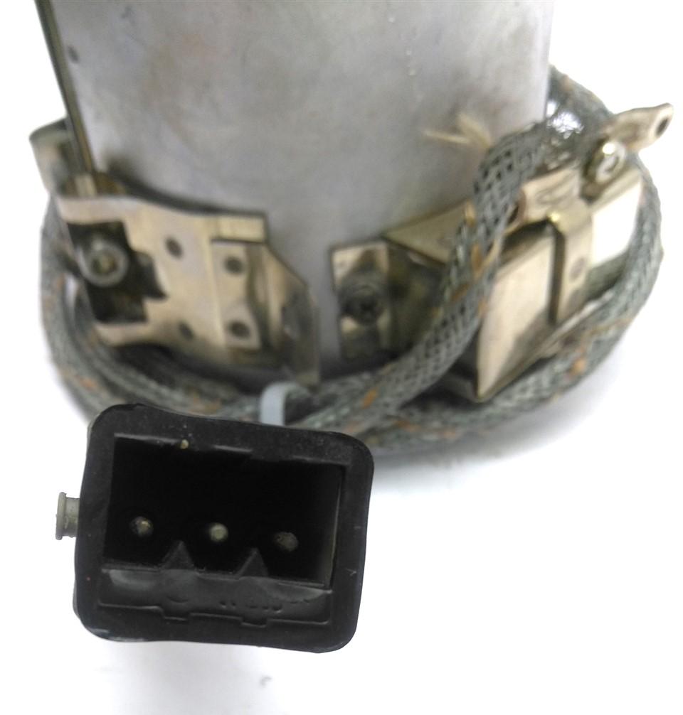 Used 166577-1 Barrel Heater, 3" ID, 4 3/4" OD, 6" Long, 3-Pole Plug, 2400W 240V