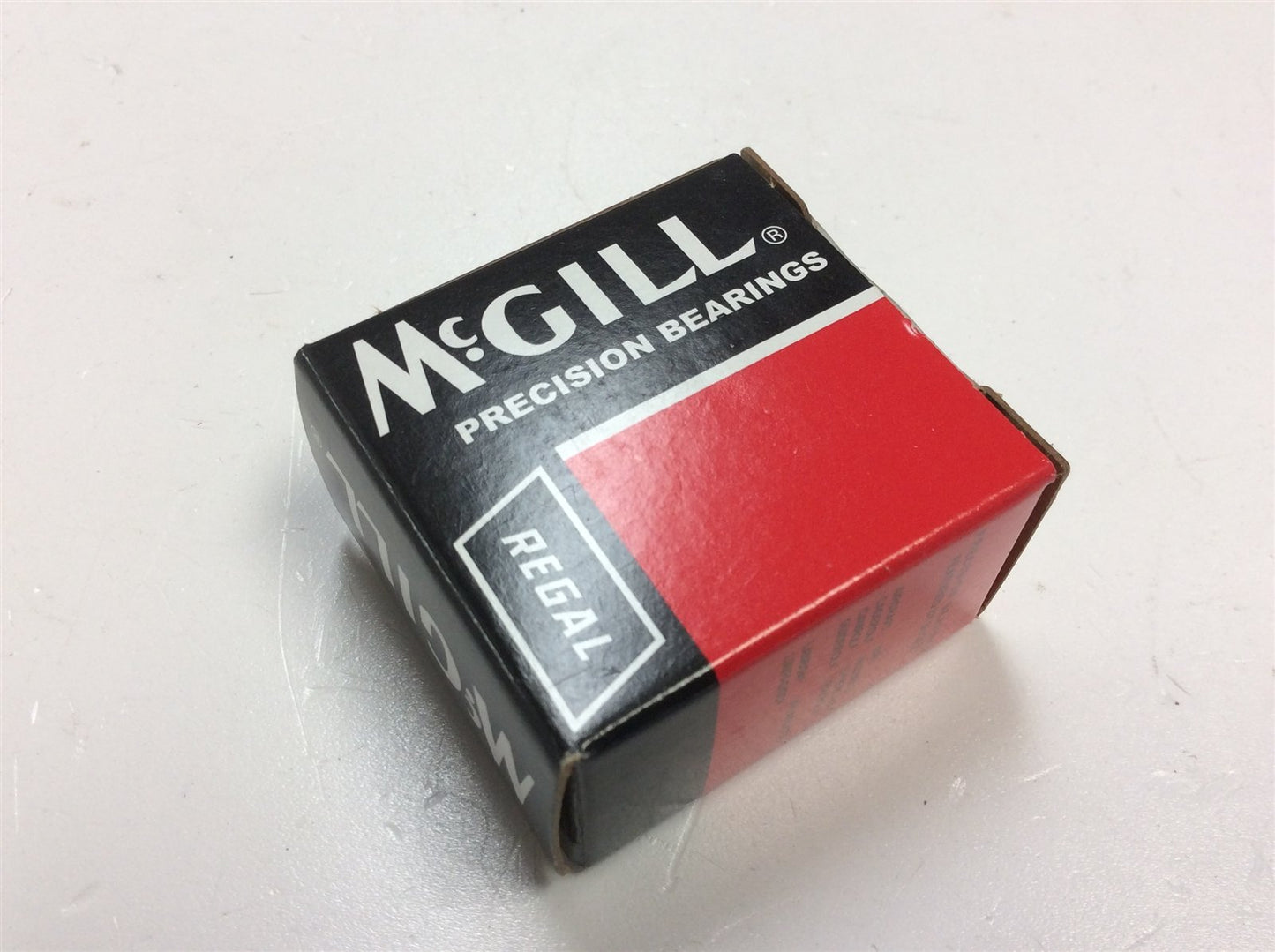 New McGill CYR 7/8 S CR Cam Cylindrical Yoke Roller Lubri-Disc, 0.875" Ø, 0.5" Width