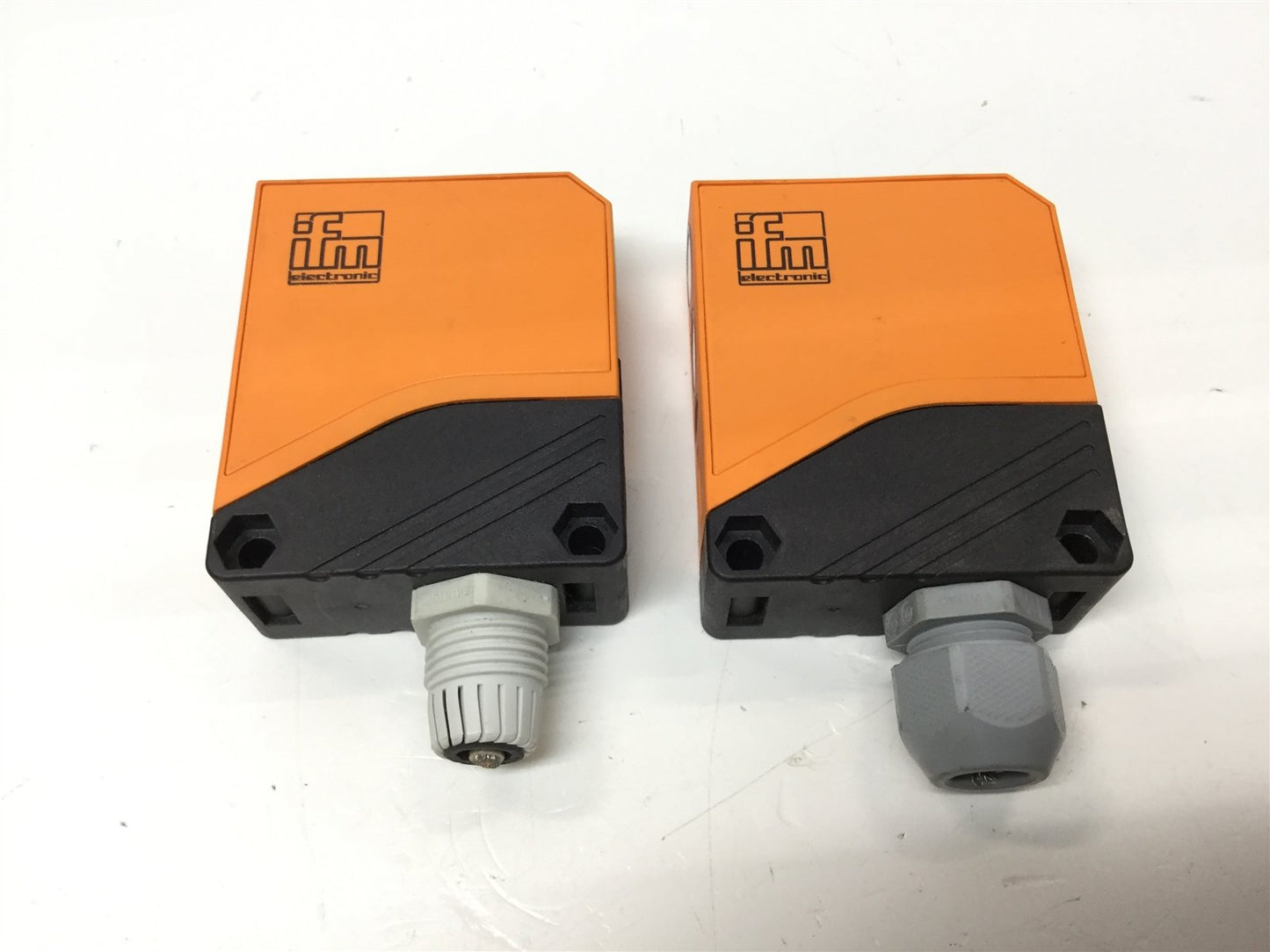 Used Lot of 2 IFM Efector OL5001 OLP-FPKG Photoelectric Sensor Switch 0.3-5m Range
