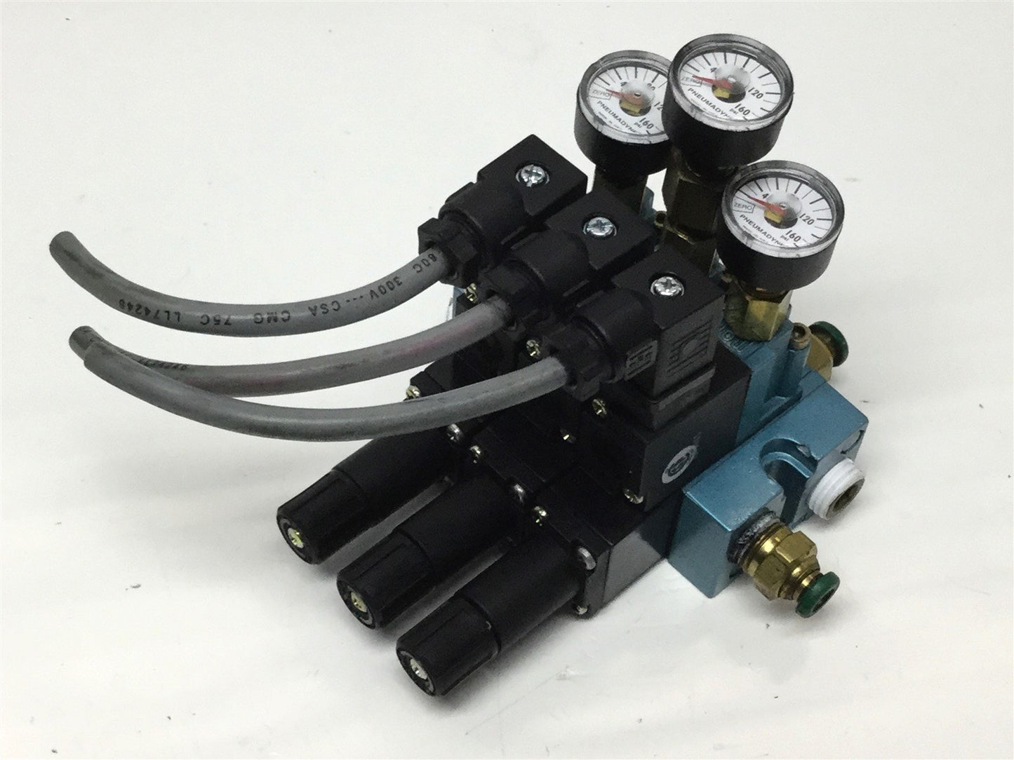 Used Bank of 3 MAC 35A-FAJ-DDAJ-1KA Solenoid Valve w/Regulator and Gauge 24VDC 120psi