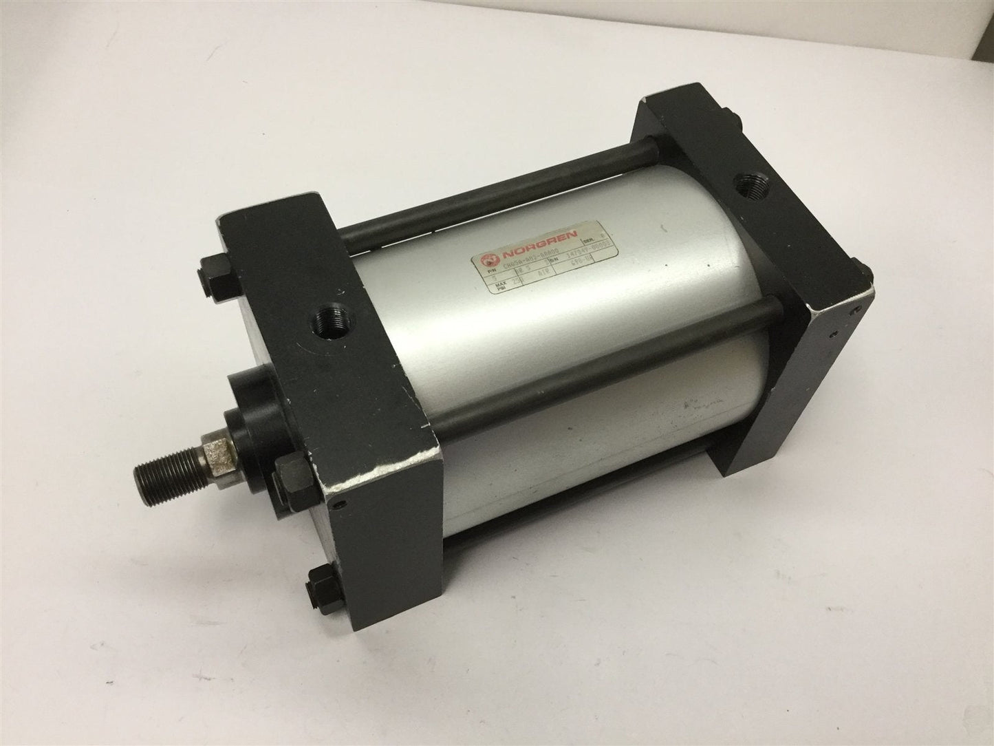 Used Norgren CH05A-A02-AAA00 Pneumatic Cylinder, Bore: 5", Stroke: 5", 250psi Max