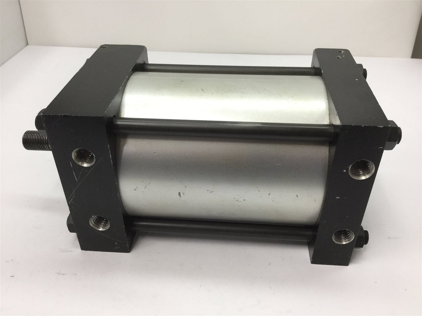 Used Norgren CH05A-A02-AAA00 Pneumatic Cylinder, Bore: 5", Stroke: 5", 250psi Max