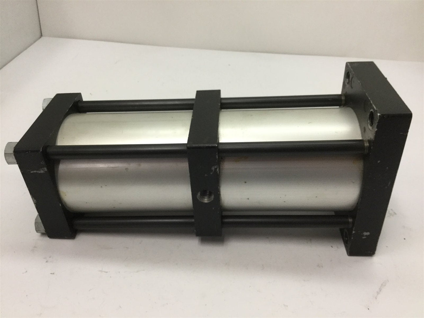 Used Rockford Air Devices Power Multiplier Cylinder, Bore: 3.25", Stroke: 3", 2-Stage