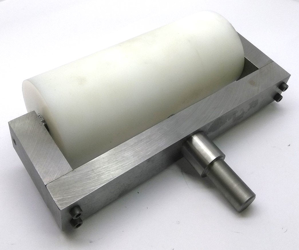 Used Conveyor Roller, Shaft: 1/2", Roller Dimensions: 4" Dia. x 9 1/4"L, Mount: 7/8"