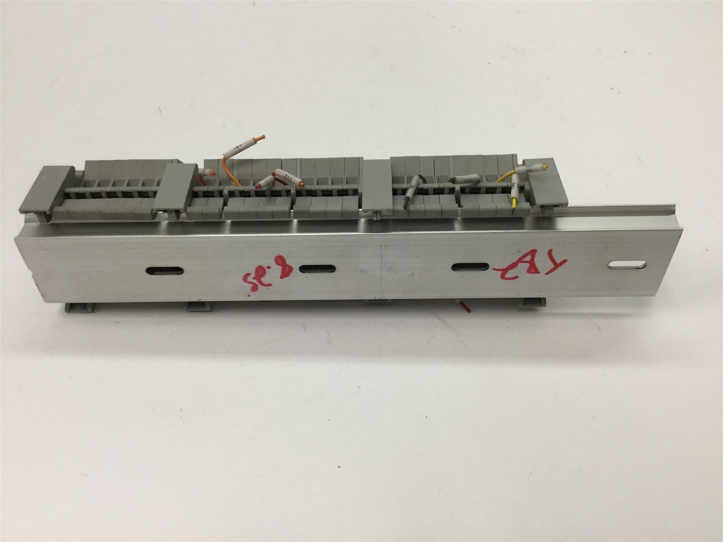Used Lot of 24 Phoenix Contact UK2.5N Terminal Blocks, Color: Gray, Rating: 800V