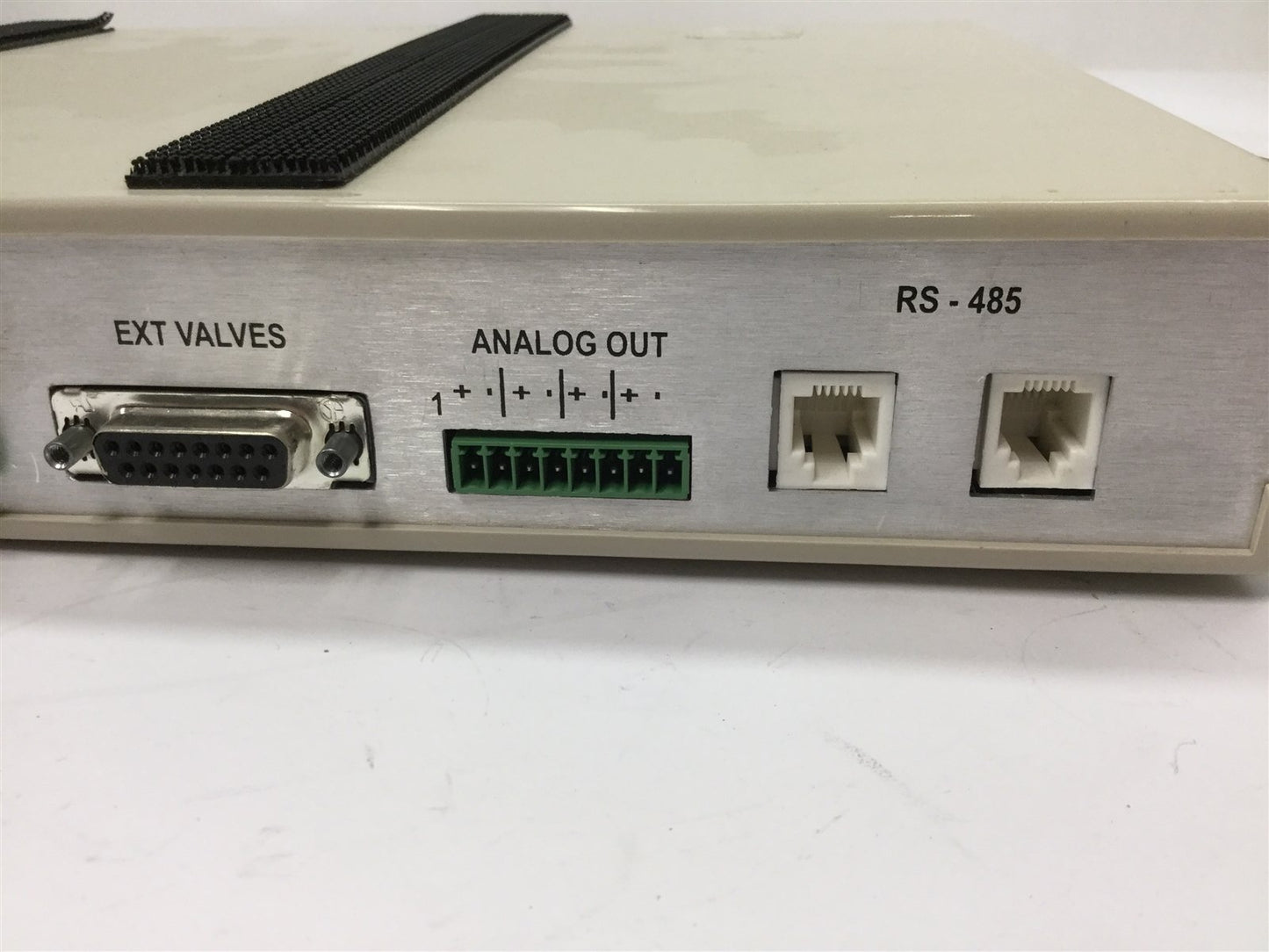 Used OI Analytical 1030 EXT I/O Expansion Module, 8x Relay Outputs (4x N/O, 4x N/C)