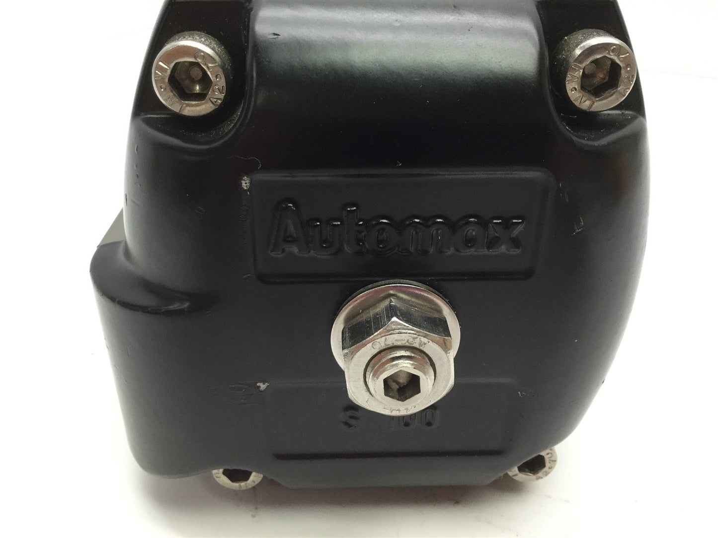 Used Automax SNA100C10 Rack and Pinion Rotary Actuator, Ports: 1/4 NPT, Max: 150 PSIG