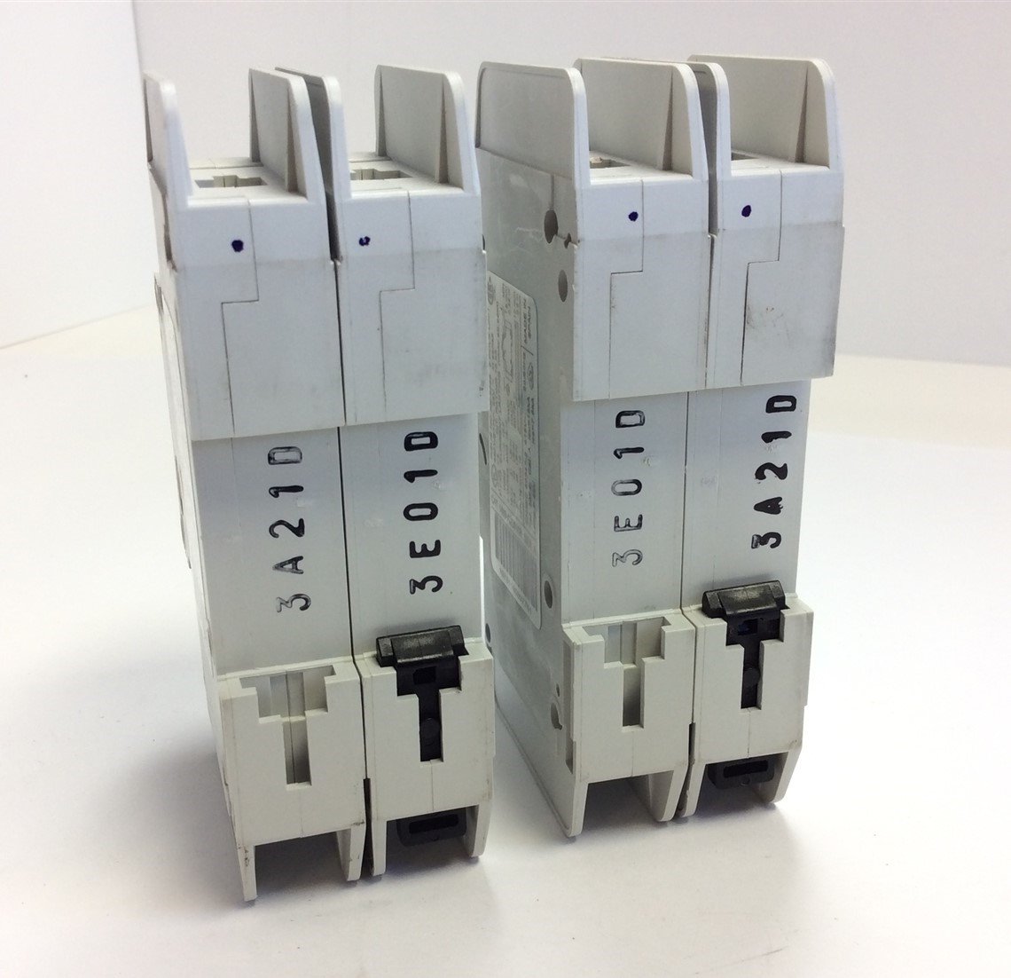 Used Lot of 2 Allen Bradley 1489-A2D010R Circuit Breakers 1 Amp 480Y/277V 48V 2-Pole