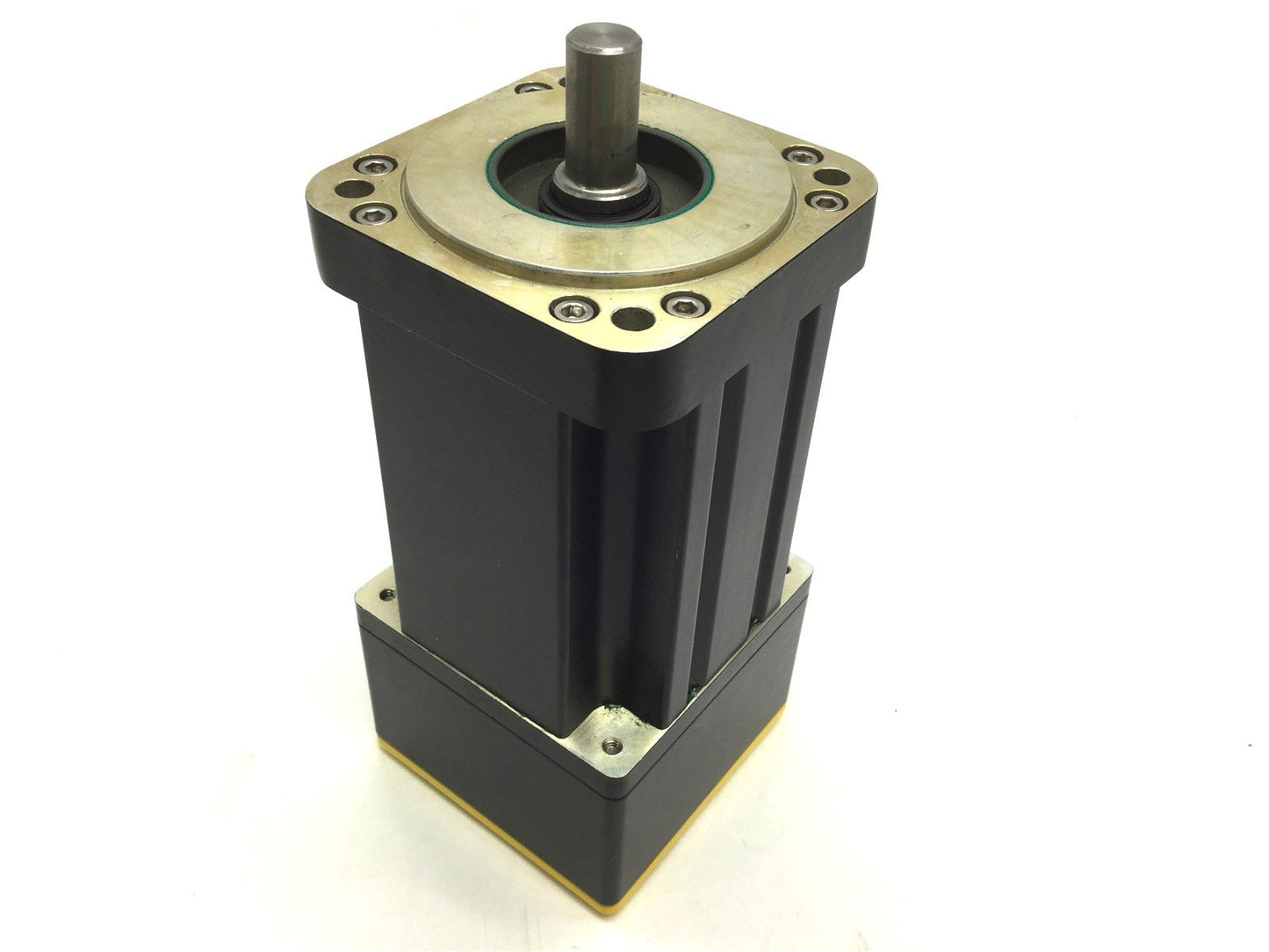 Used Parker N0702FE-NMSV NeoMetric Brushless Servo Motor, 340VDC, 7500 RPM, 1.21 Nm