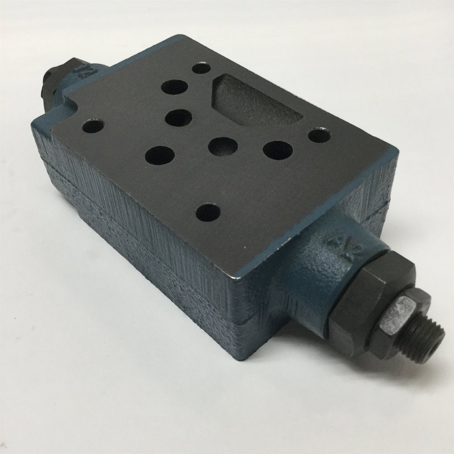 New – Open box Bosch 0 811 320 025 Modular Hydraulic Throttle Check Valve, Meter I/O Reversible