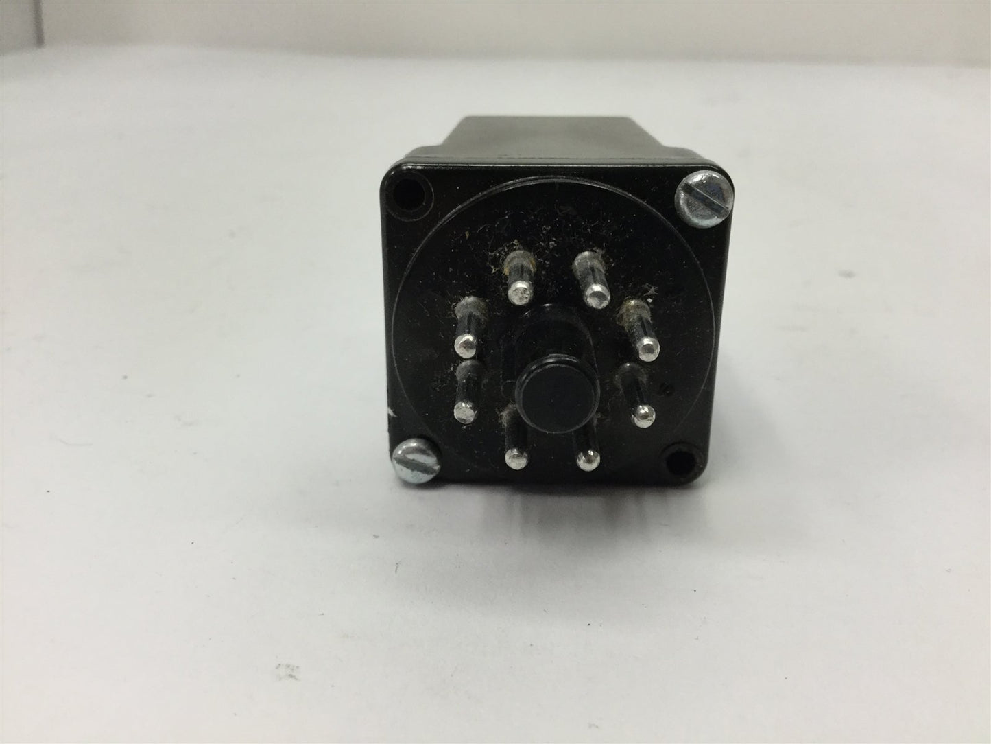 Used Banner PL4-2 Plug-In Logic Module, Supply: 12-18VDC, 8-Pin (Octal) Connection