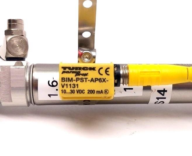 Used Bosch 0 822 322 503 Pneumatic Cylinder, w/ Turck BIM-PST-AP6X-V1131 Sensor