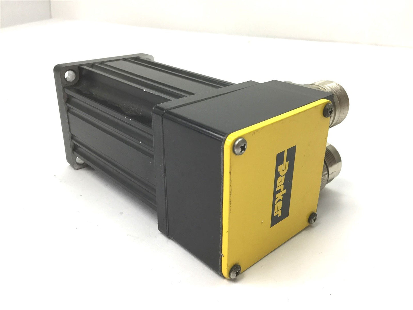 Used Parker SM232AQ-NPSN Servo Motor, Voltage: 340V, Shaft: 3/8", Mounting: NEMA 23