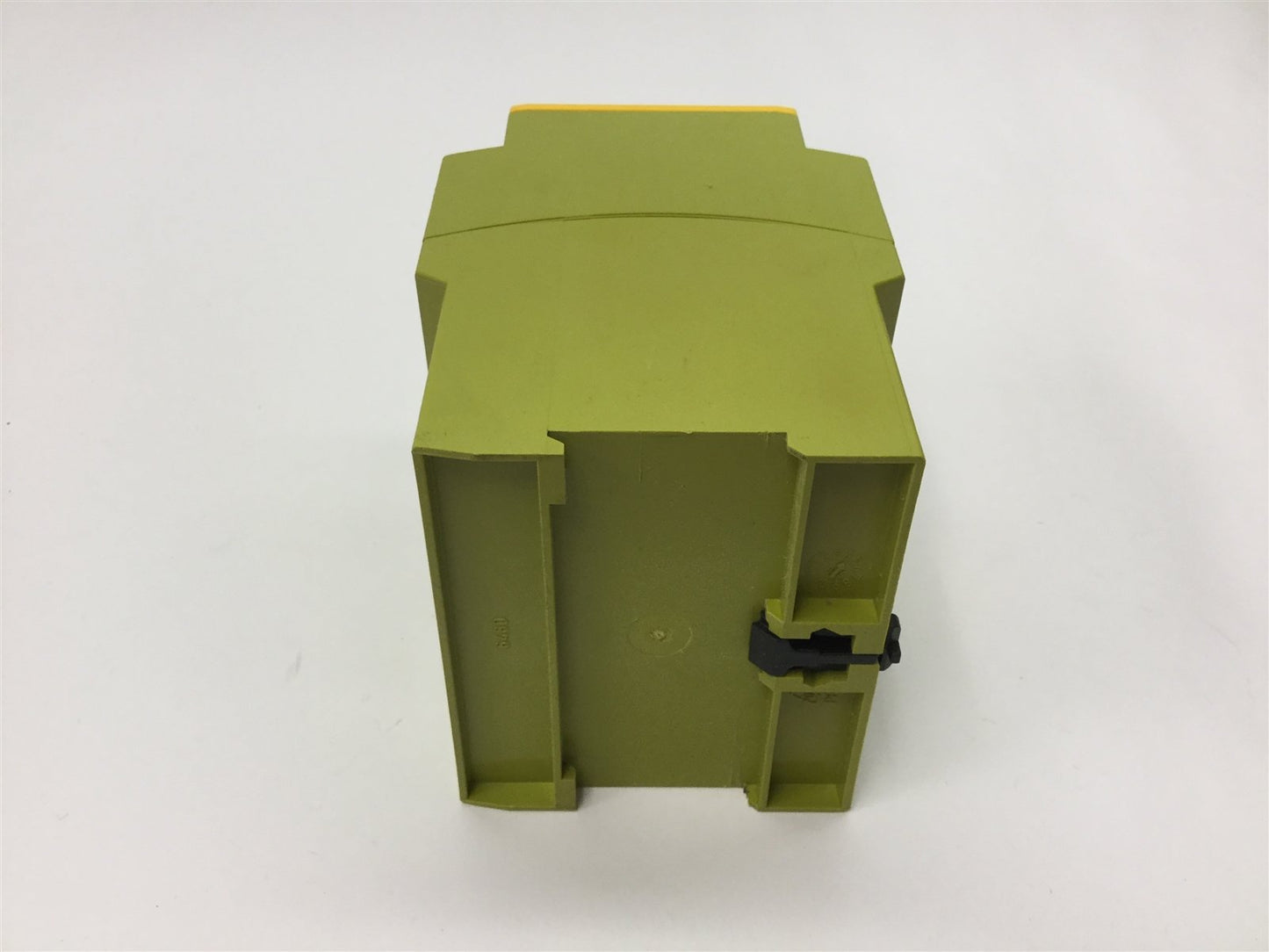 Used Pilz PZE 9 24VDC Safety Relay Expander Module, 8x N/O and 1x N/C Contacts