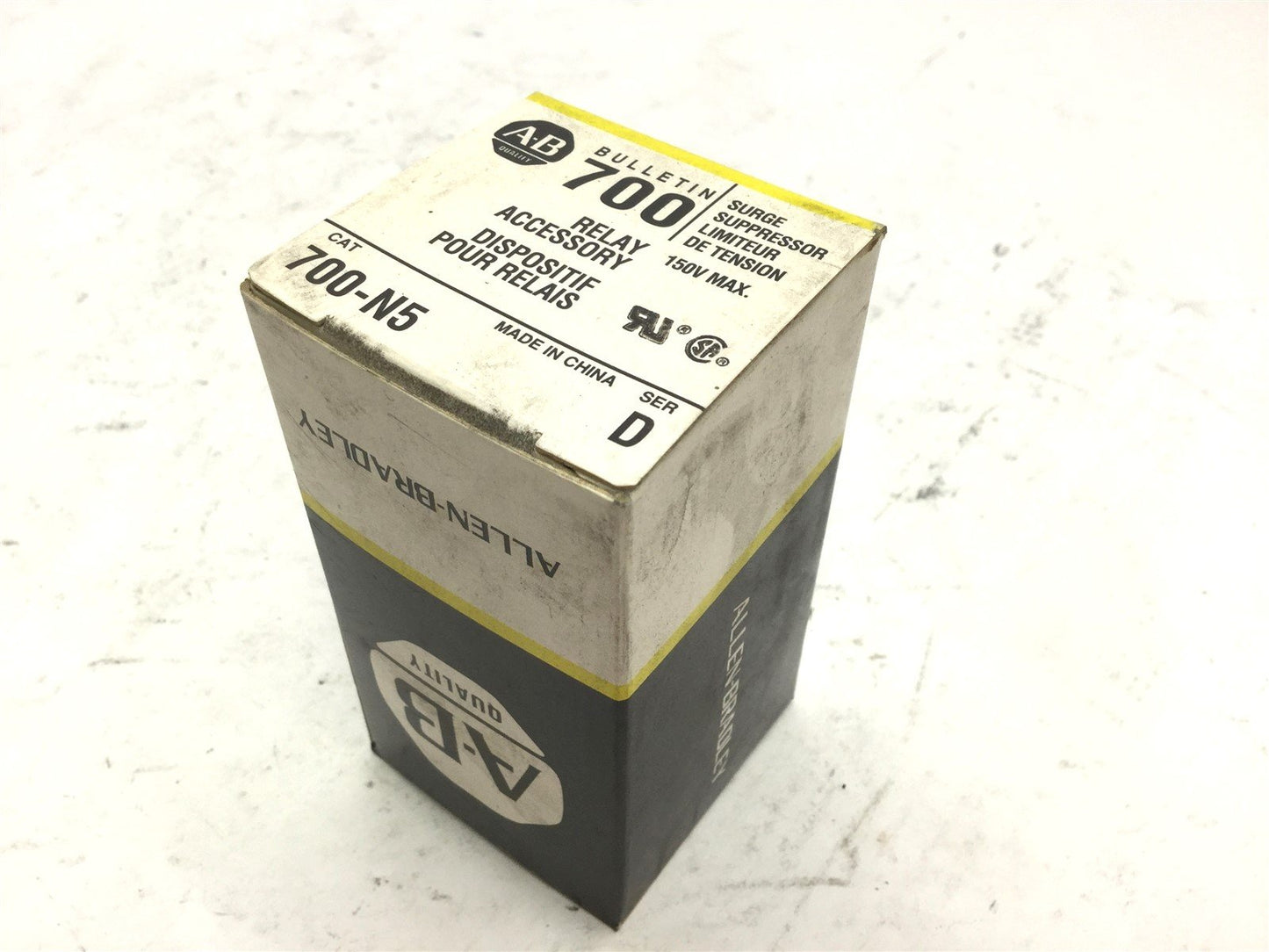 New Lot of 5 New Allen Bradley 700-N5 Surge Suppressors, Max: 150V, Series: D