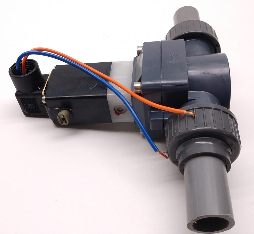 Used Burkert 0142 00042008 Solenoid Valve, 24VDC, 5W, 72.52-87.02 PSI w/ Flying Leads