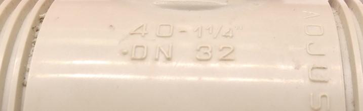 Used FIP PN 10 40-1 1/4" DN 32 Ball Valve, Polypropylene, 1/4 Turn T Handle