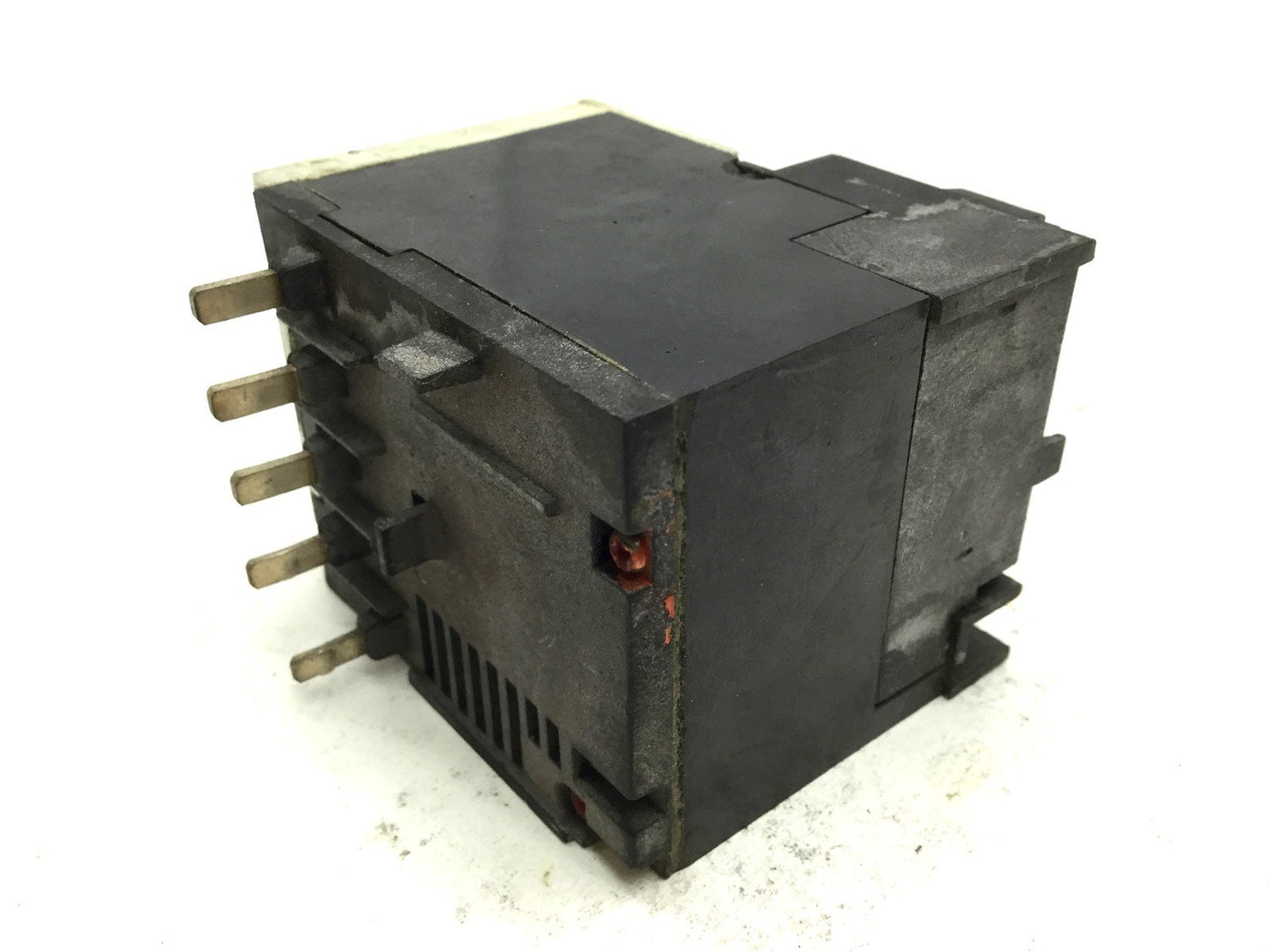 Used Square D TD2,6 Overload Relay, Amperage Range: 2.6-3.7A, Contacts: 240-600VAC