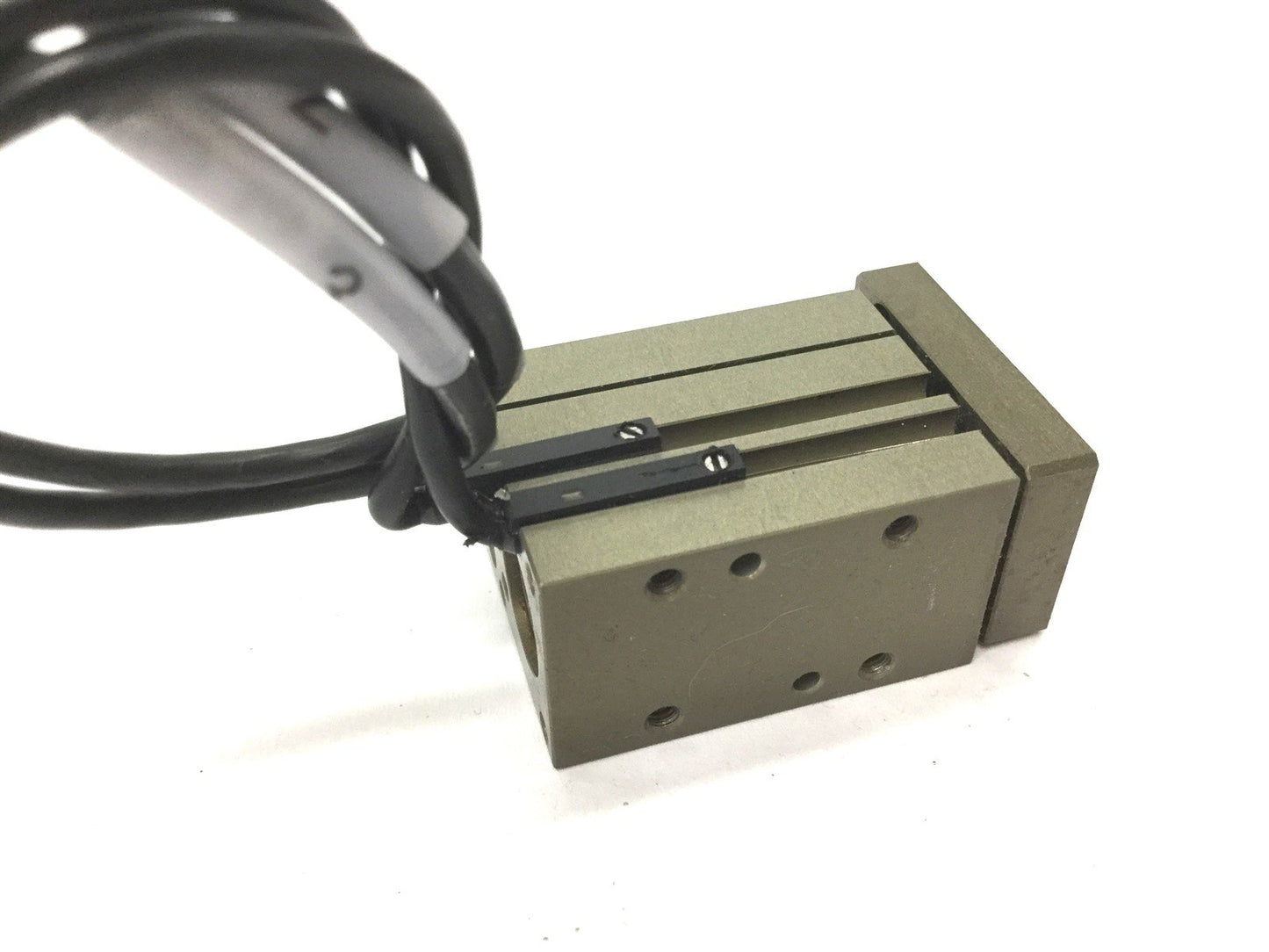 Used Destaco MPS-1-1 Mini Roller Bearing Dual-V Rail Thruster Air Slide, 0.5" Stroke