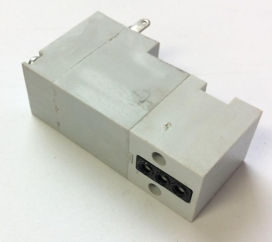 Used Lot of 2 Camozzi P000-303-P56 Mini-Solenoid Valves 3/2-Way NC 0-7 Bar, 110VDC QL