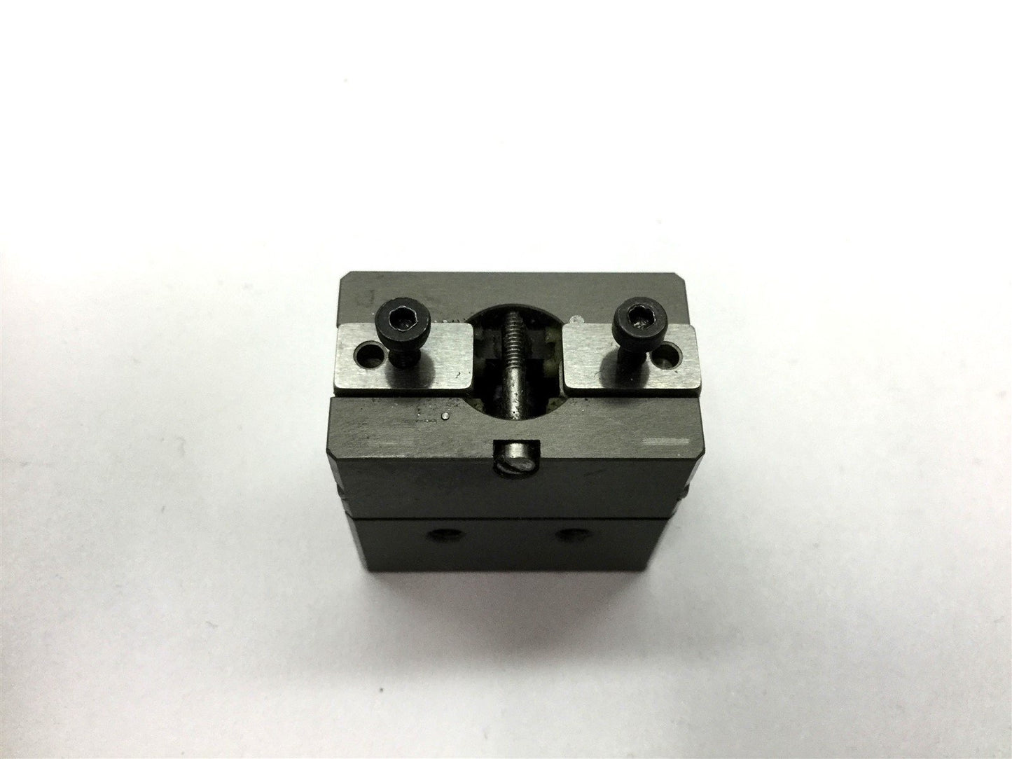 Used Destaco RPM-3M Mini Robohand Parallel Gripper 0.25" Stroke, 8 lbs Force @ 100psi