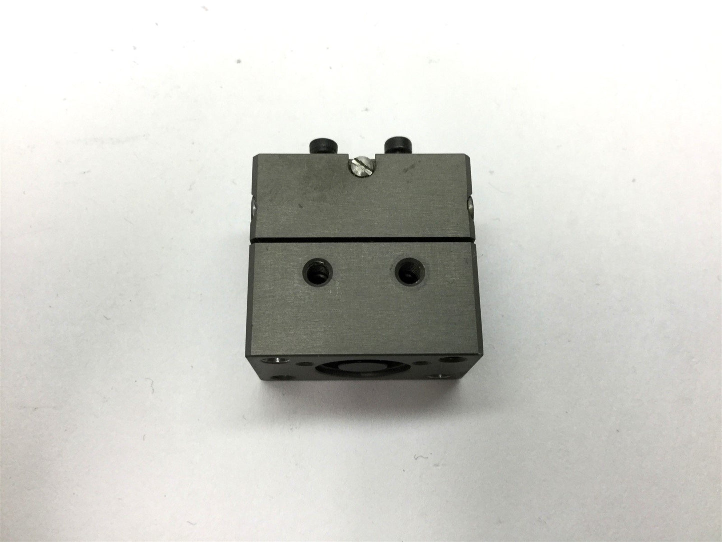 Used Destaco RPM-3M Mini Robohand Parallel Gripper 0.25" Stroke, 8 lbs Force @ 100psi