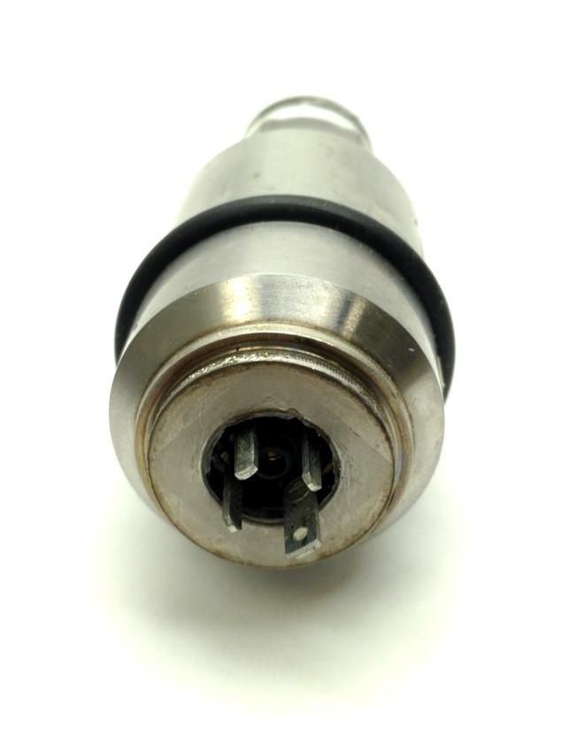 Used American Sensors AST4410PV0004P4E0000 Pressure Sensor, 0-4PSI, «"NPT, 10-28VDC