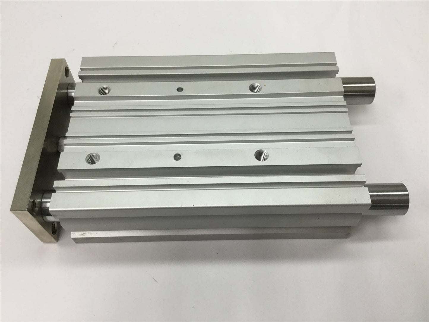 For parts or not working SMC MGPM50TN-175Z Guided Cylinder, Bore: 50mm, Stroke: 175mm, *For Parts*