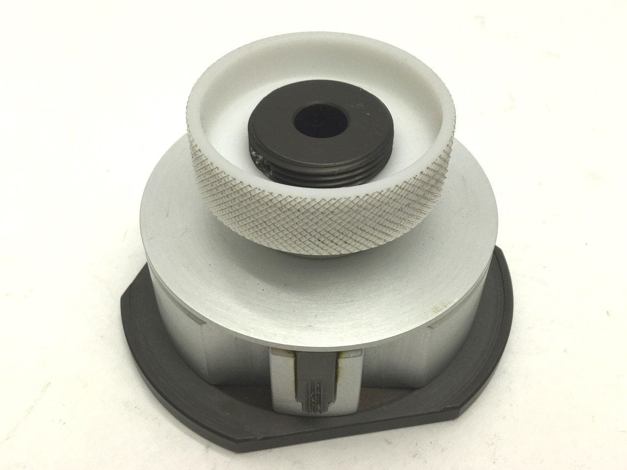 Used 3 Point Chuck for Tape Application, Outer Diameter: 76mm, Bore: 10mm