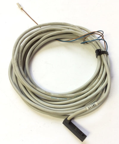 Used Lot of 4 SMC D-Y69B Solid State Auto Switch Direct Mount 24VDC 2-Wire Length: 9'