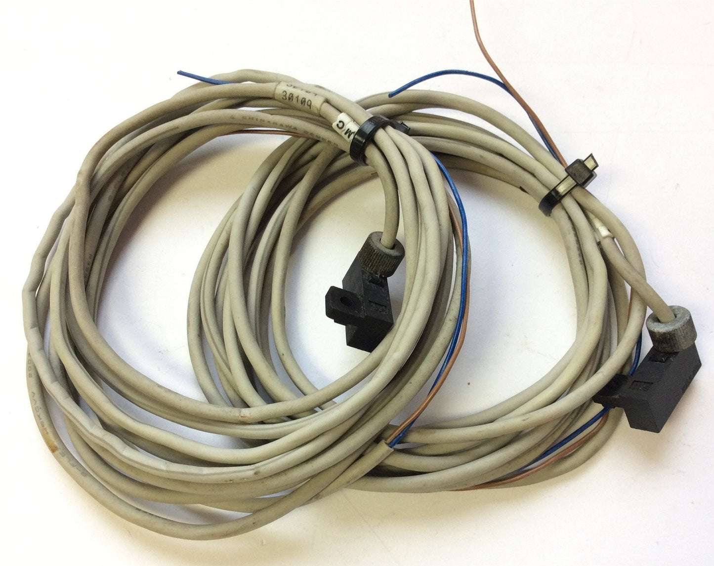 Used Lot of 2 SMC D-J79C Solid State Auto Switch, Rail Mount Style, 2-Wire, 24VDC, 9'