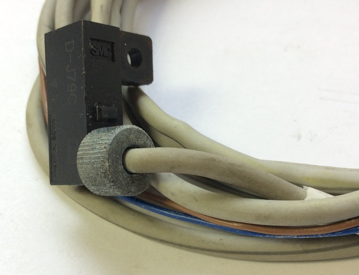 Used Lot of 2 SMC D-J79C Solid State Auto Switch, Rail Mount Style, 2-Wire, 24VDC, 9'