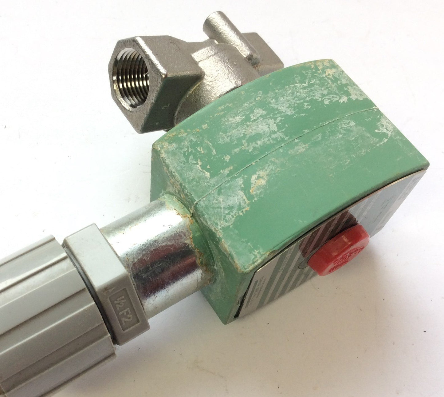 Used Asco 8263H321 Solenoid Valve Voltage 220/240V 3/8 NPT Stainless Steel NC 60 PSI