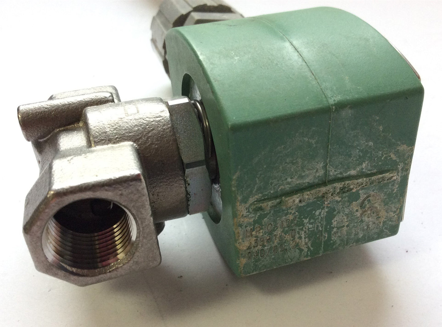 Used Asco 8263H321 Solenoid Valve Voltage 220/240V 3/8 NPT Stainless Steel NC 60 PSI