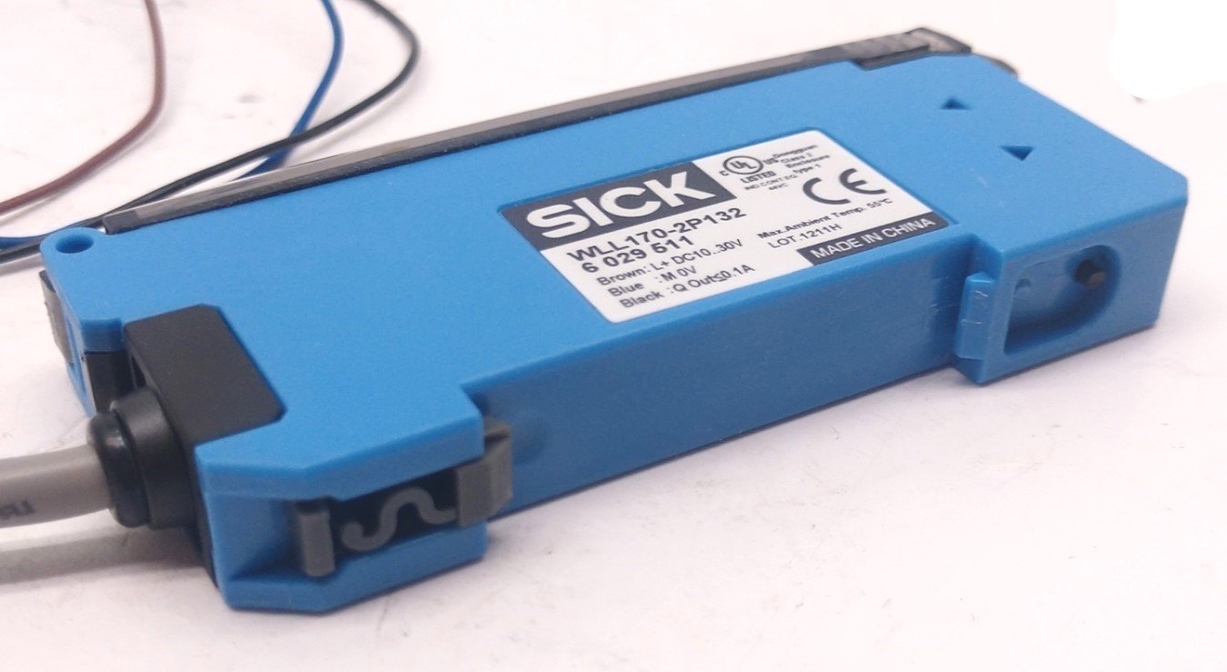 Used Sick WLL170-2P132 Photo-Electric Sensor 10-30VDC PNP 0-160mm Sensing