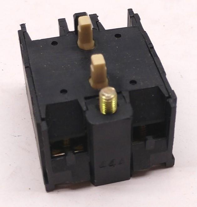 New General Electric 080B11V CEMA Contact Block Screw Terminal, 1NO-1NC, 10A, 660VAC