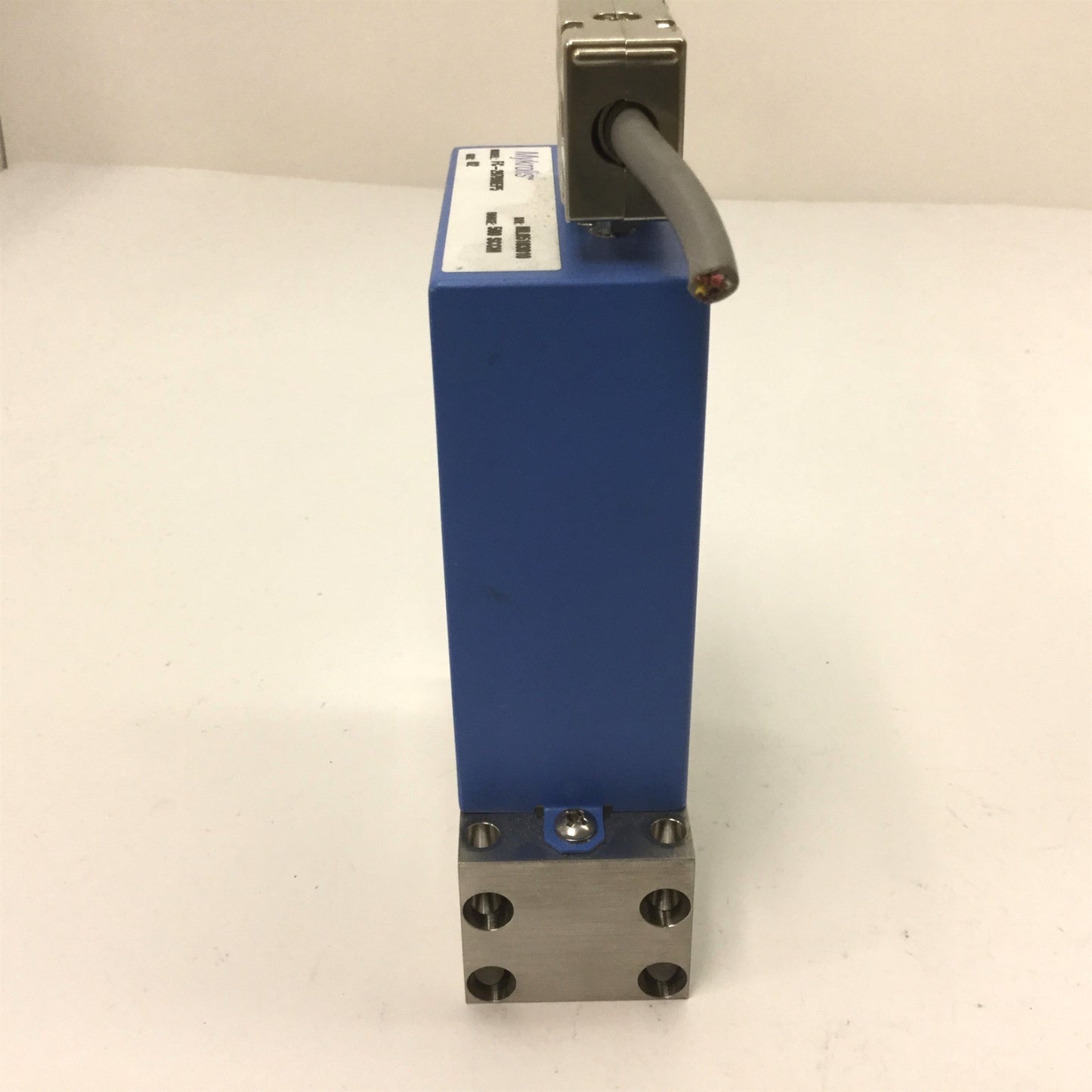 Used Mykrolis FC-2979MEP5 Tylan 2979M Mass Flow Controller, Range: 500 SCCM, Gas: 02