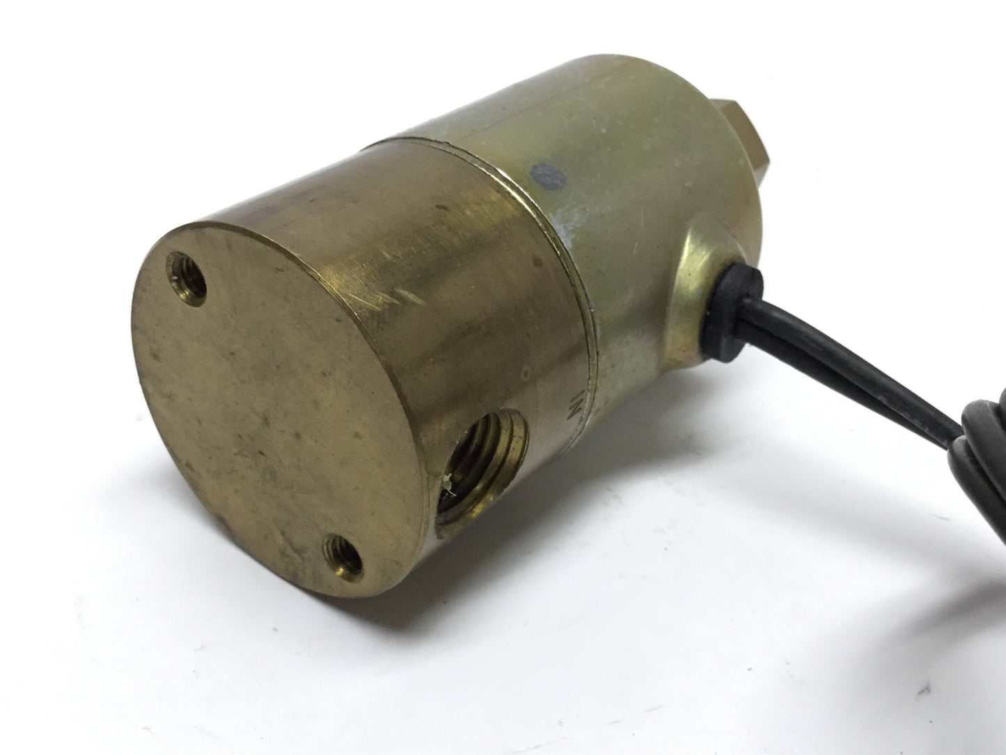 Used Norgren KIP 651125 Brass Solenoid Valve 24VDC Coil 1/8" Orifice 100psi 1/4NPT NO