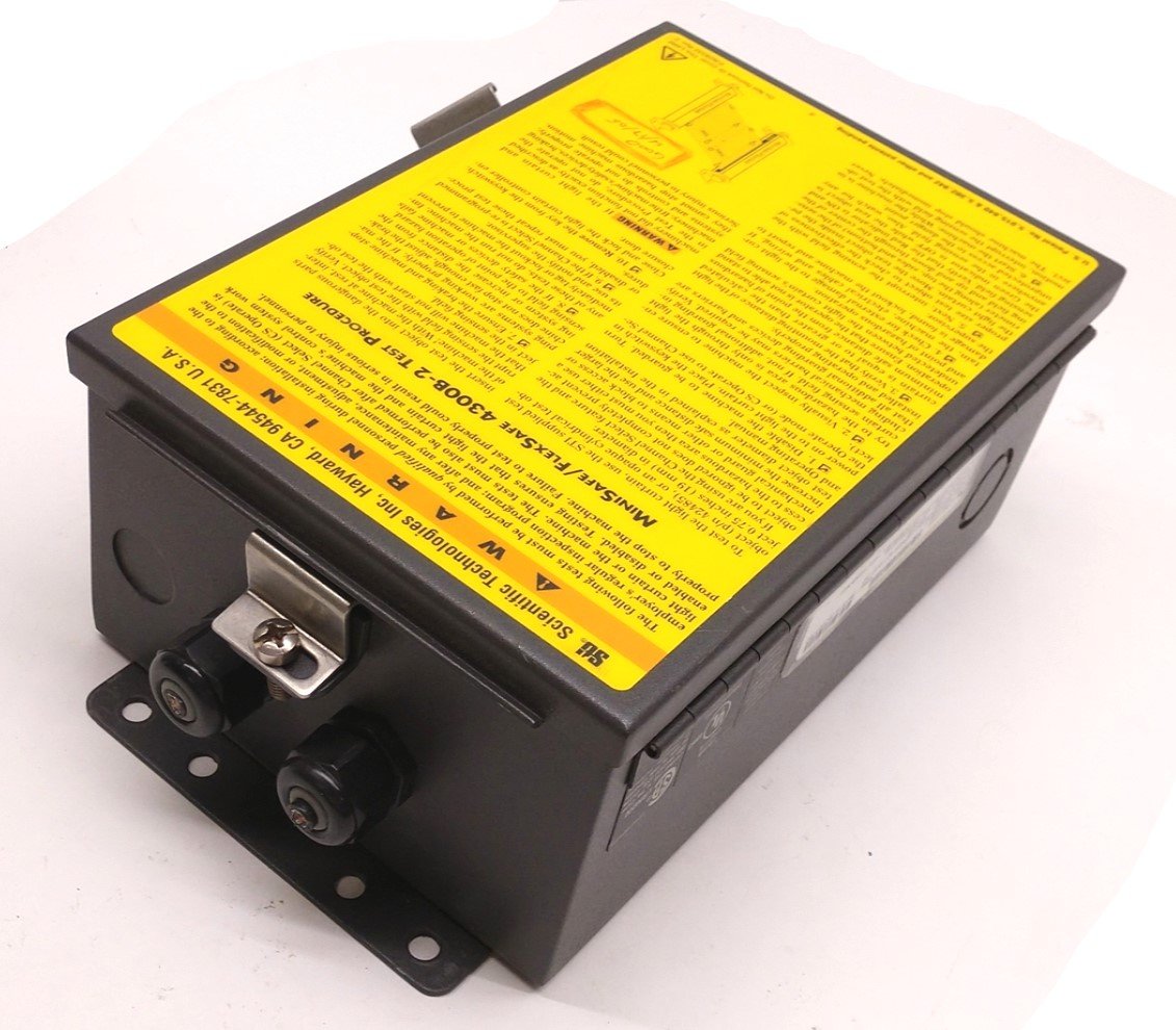 Used STI MiniSafe-B/FlexSafe 4300B 43268-0320 MS4332B-2 32" Light Curtain Controller