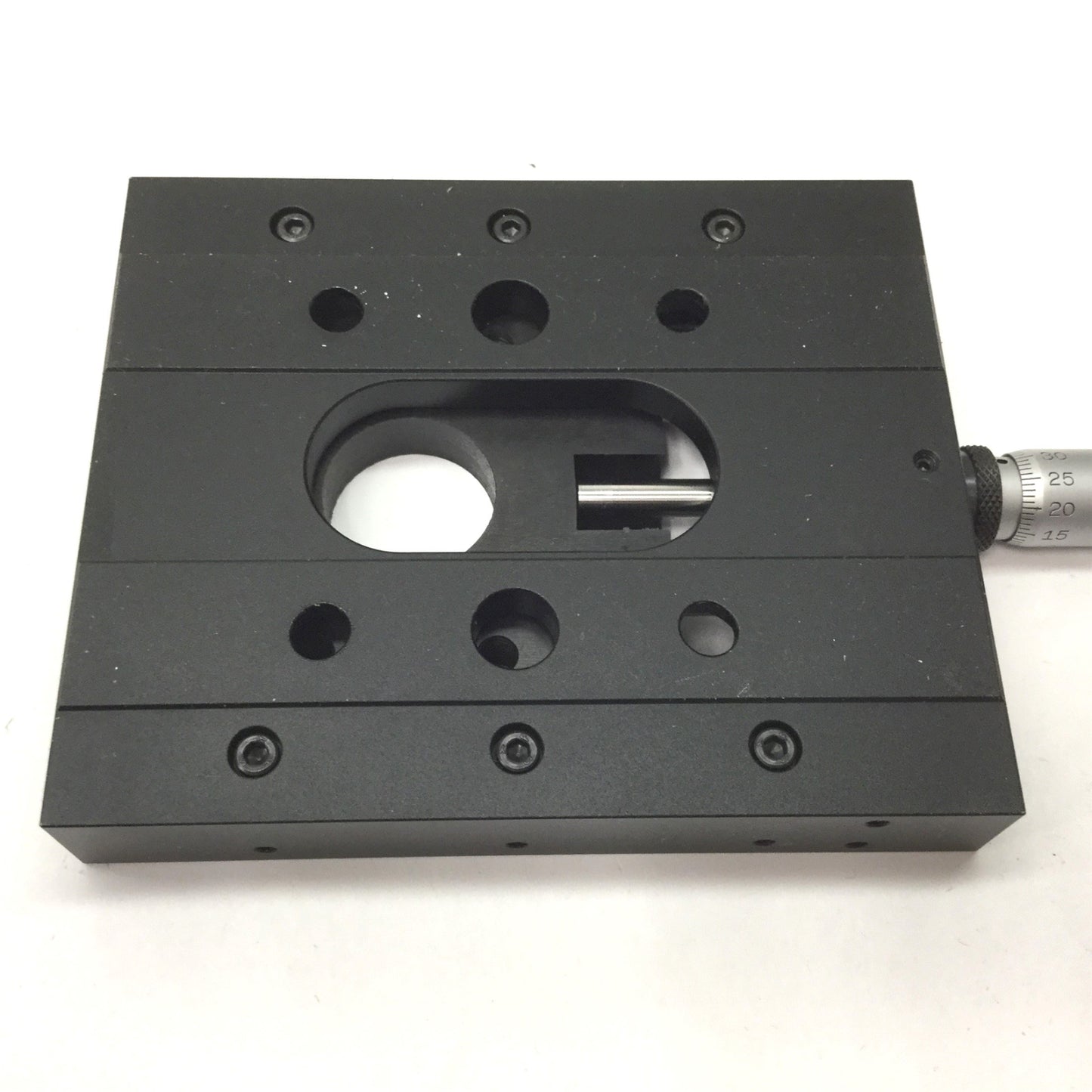 Used Ealing Micrometer Positioning Stage, Travel: 1", Actuator: 3" x 2.75"