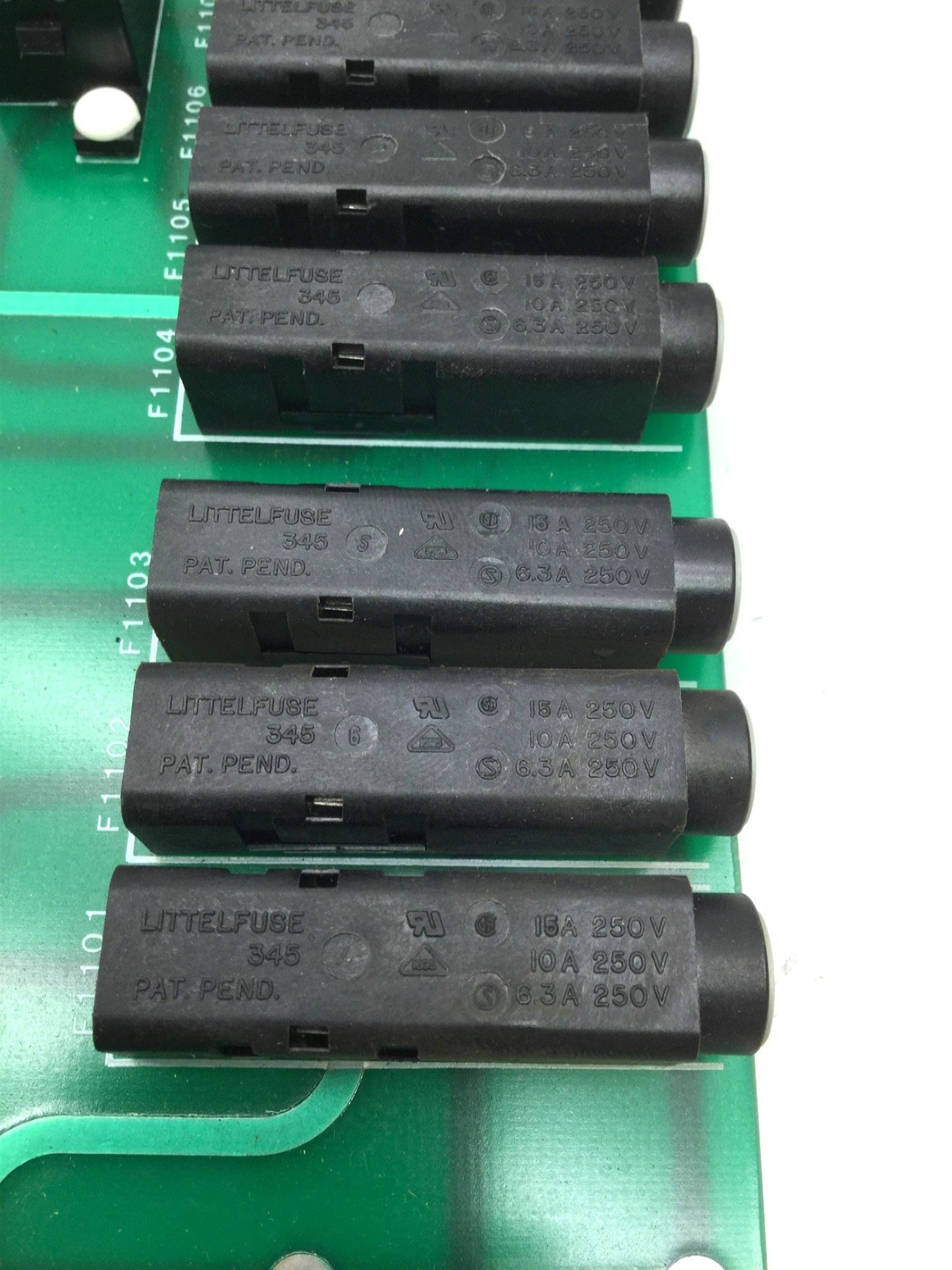 Used Lumonics E84A3341D Rev 6 Fuse and Connector Card, 11x Fuse Holders, 415V Fuses