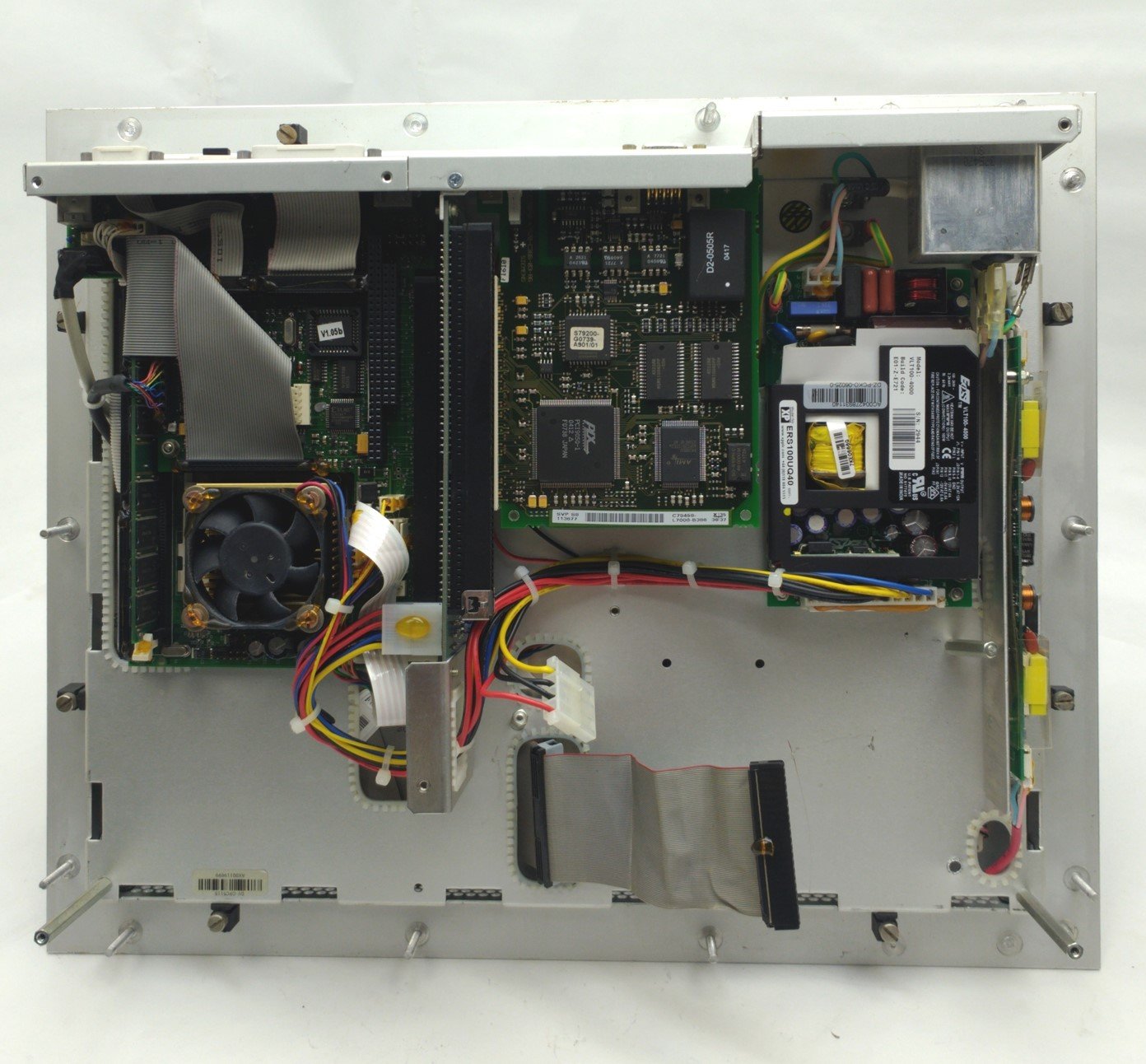 Used Phoenix Contact 2886086 HMI Panel PC, 15" Screen, 256MB SDRAM, VIA C3 800MHz CPU