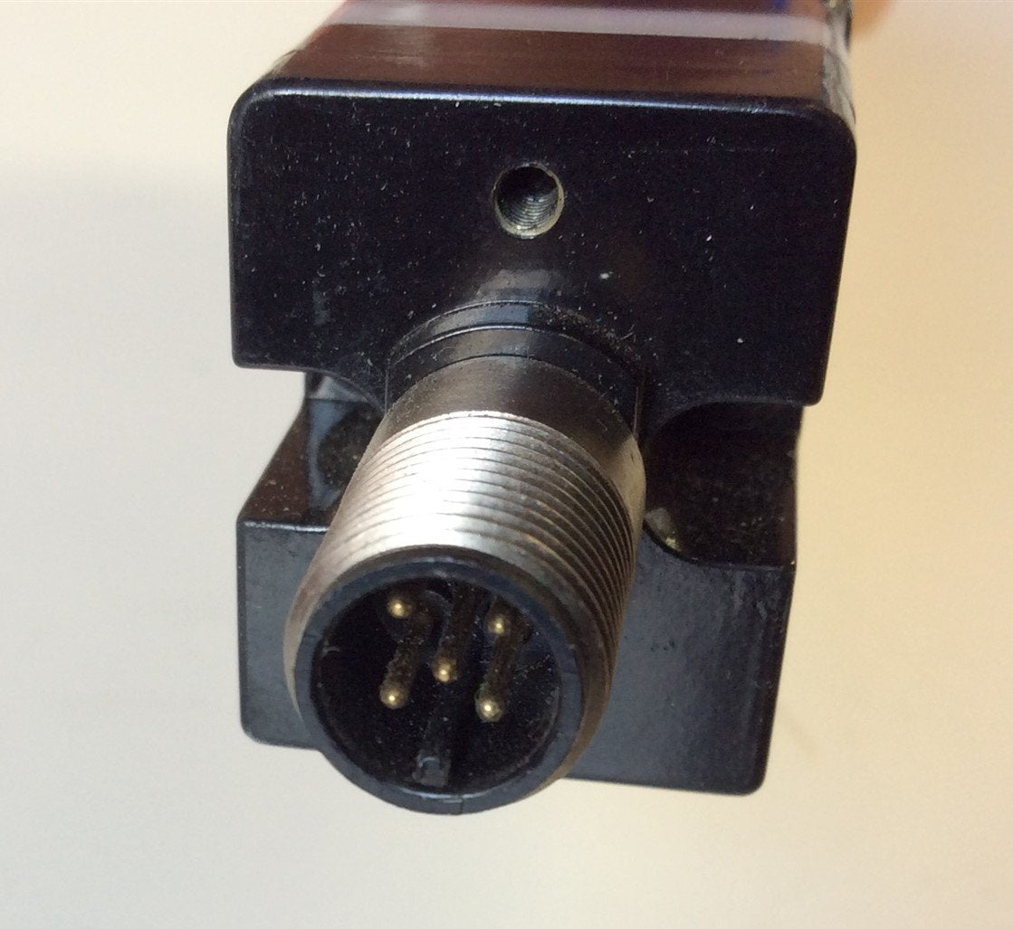 New Banner USE4824Y Micro-Screen Light Curtain Emitter 48" Detection, Range: 30 FT